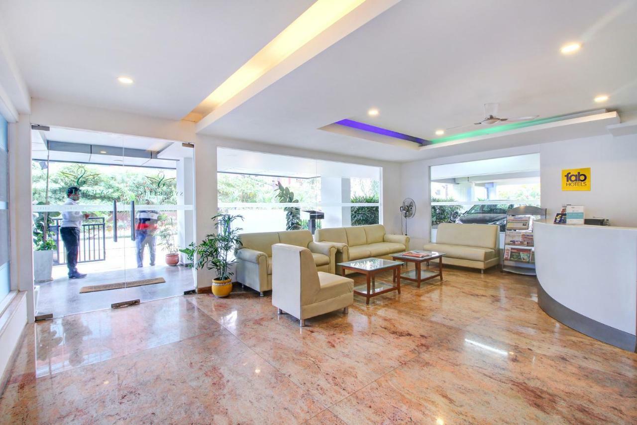 Fabhotel Syberitic Suites Gachibowli - Fully Vaccinated Staff Kondapur  Εξωτερικό φωτογραφία